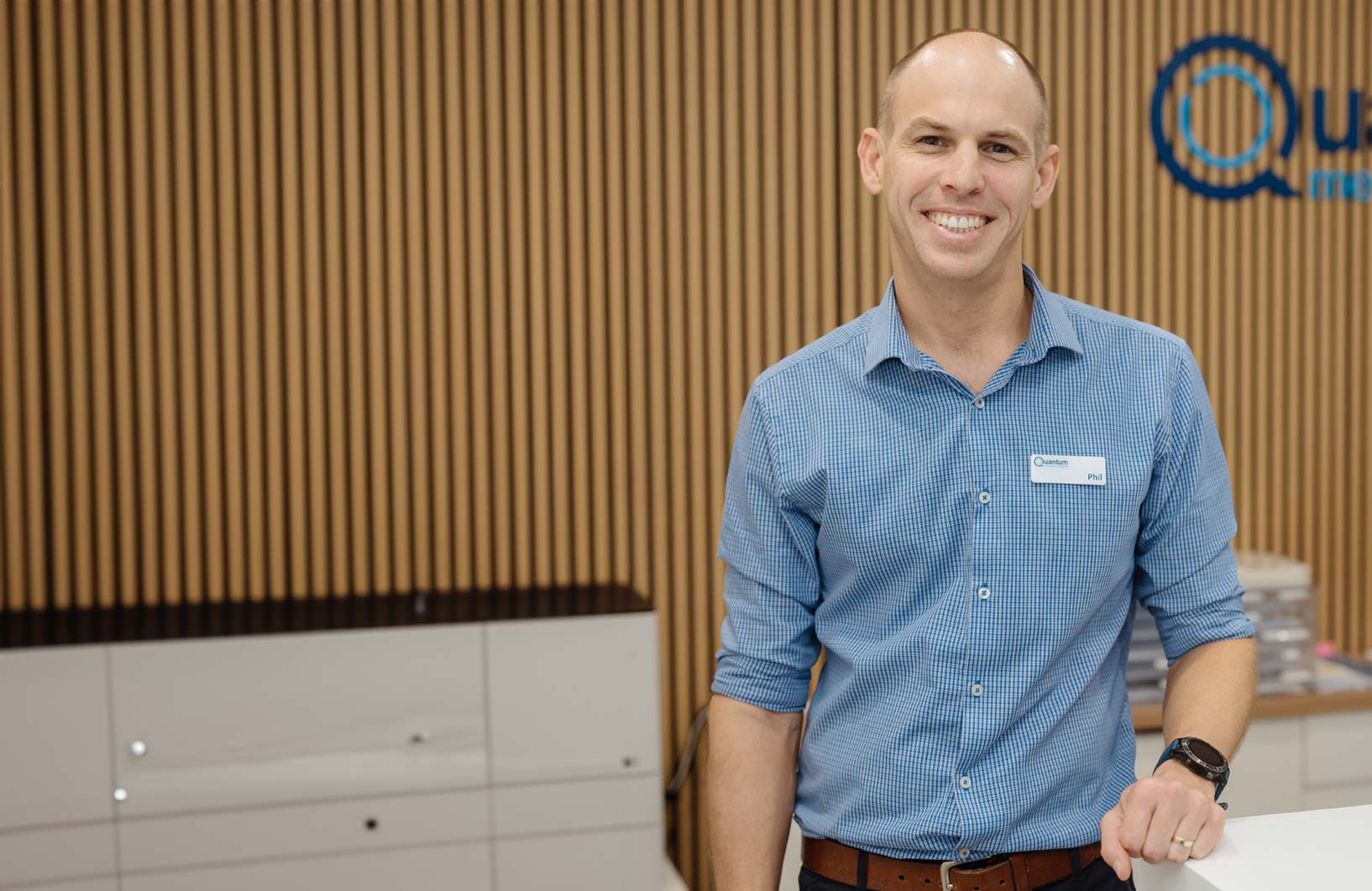 Dr. Philip Vivian